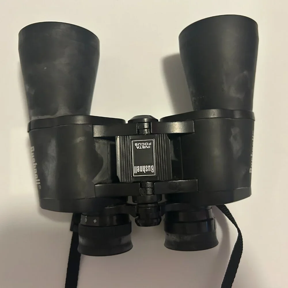 Black Bushnell 10x50 Binoculars 288ft/1000yds 5.5° Field
